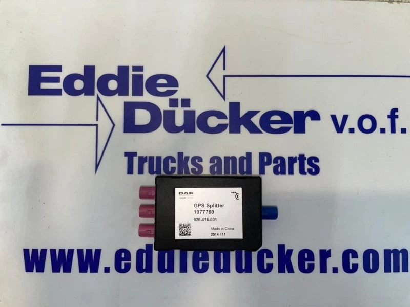 DAF - 1977760 GPS SPLITTER (NIEUW) imagem 1