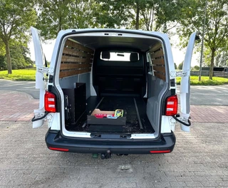 Volkswagen Transporter 2016 - 2.0 TDI L2H1 Highline AUTOMAAT MARGE afbeelding 2 miniatuur