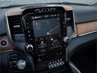 Dodge Ram 1500 2024 - Limited Longhorn 5.7L V8 4x4 Crew Cab image 49