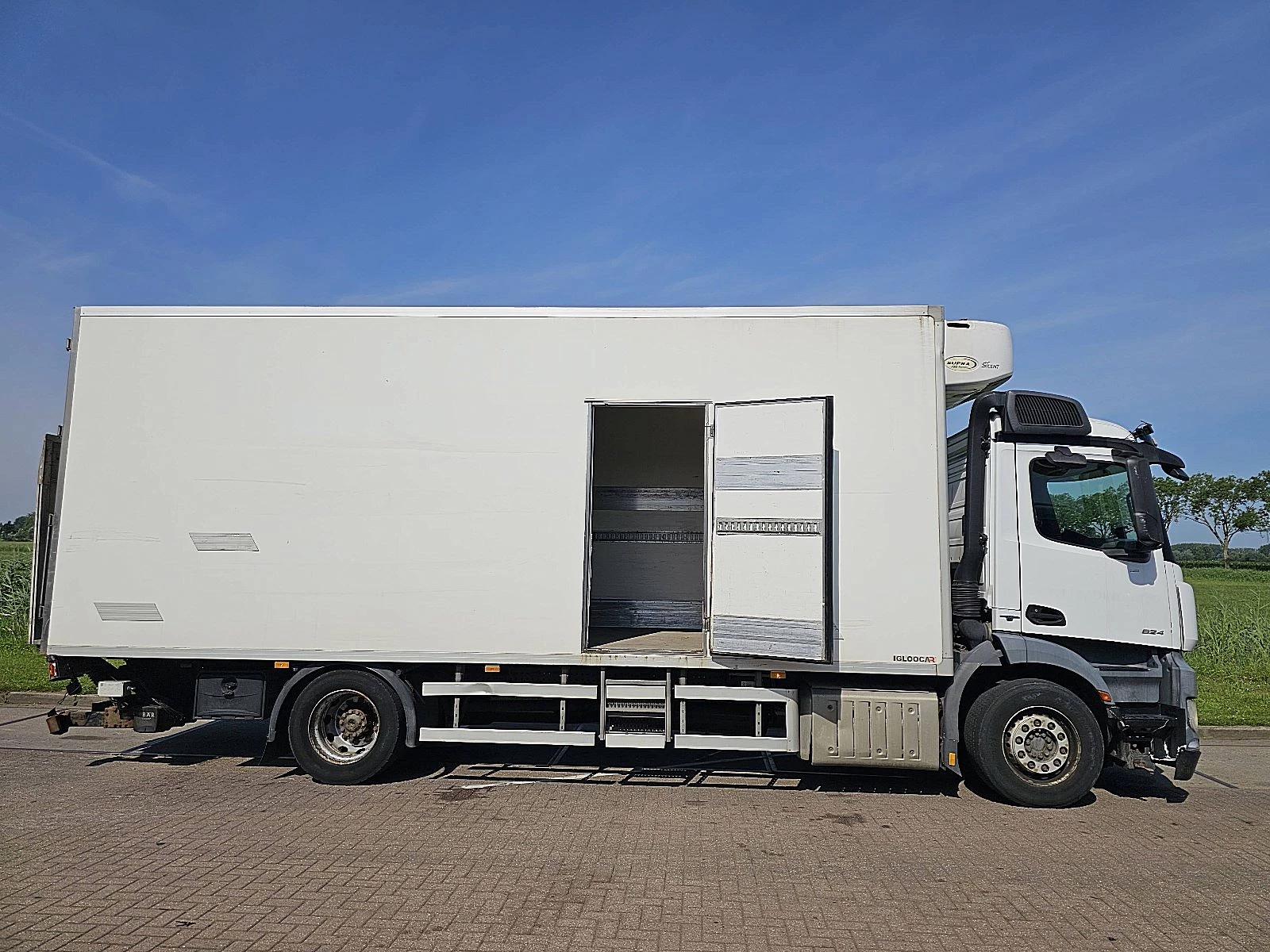 Mercedes-Benz 2014 - ANTOS 1824 image 15