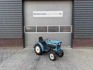 Mitsubishi D1100 FD 4WD minitractor afbeelding 2 miniatuur