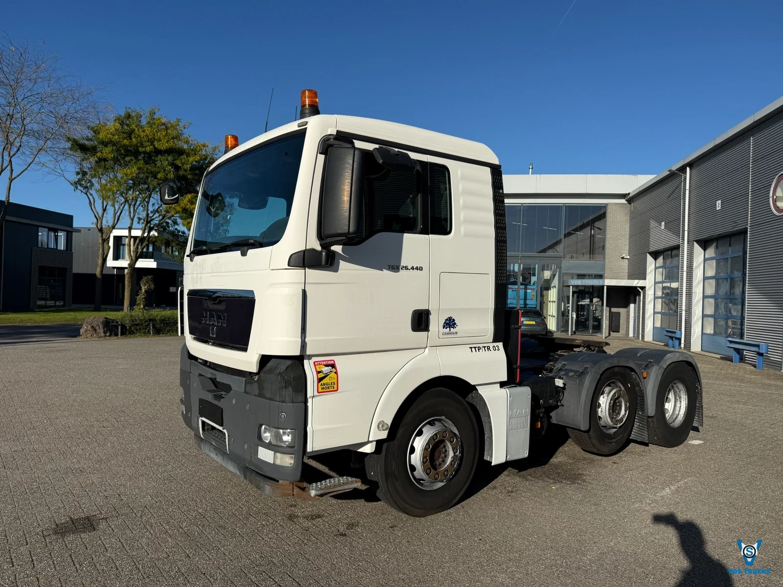 MAN TGX 2009 - 26.440 / HYDRAULICS / LIFT+LENKACHSE / ONLY:592012 KM / AIRCO / GOOD TYRES!! / MANUAL / EURO-5 / 2009 afbeelding 1