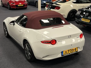Mazda MX-5 2020 - ND Roadster 1.5 SkyActiv-G 132PK 100th Anniversary Bose Leder Camera PDC Apple CarPlay imagem 5