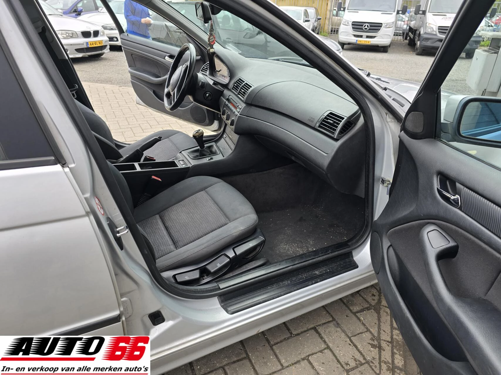 BMW 3 Serie 2004 - 316i Special Executive APK tot 07-2027 afbeelding 5