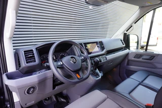 Volkswagen Crafter 2024 - 140pk Automaat L3H3/L2H2 LED Apple carplay Camera Navigatie Cruise control Parkeersensoren Imperiaal image 2 thumbnail