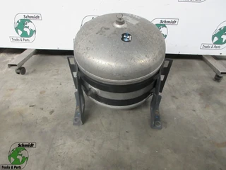 Renault - 21335128 LUCHTTANK RENAULT T 520 MODEL 2020 en venta