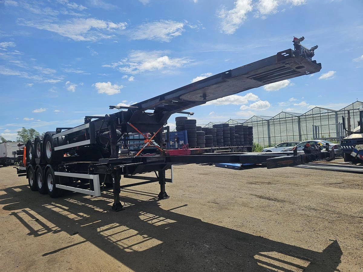 Groenewegen 45.07 CC-12-27 / 45 FT AND 40 FT CHASSIS BPW DISC. APK/TUV. 15-03-2027. PRIJS PER STUK. 2000 afbeelding 1