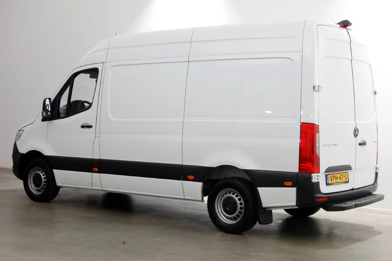 Mercedes-Benz Sprinter 2021 - 311 CDI 115pk RWD 7G Automaat L2H2 Airco/Camera 05-2021 Bild 9