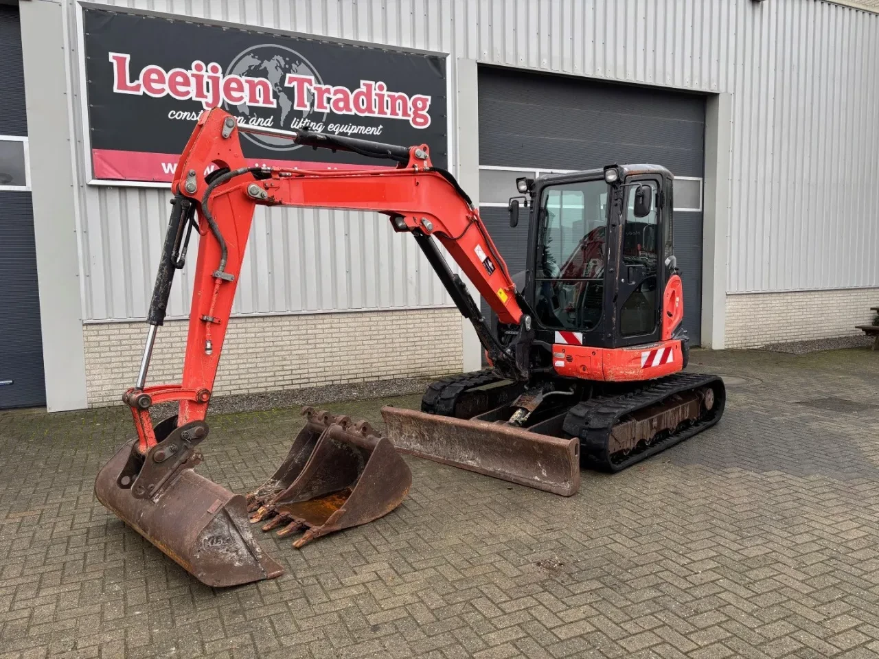 Kubota 2015 - U48-4 Mini excavator, 3 buckets, 2015 year !! afbeelding 2