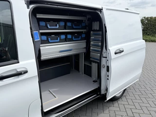 Mercedes-Benz Vito 2023 - 110 CDI / L2H1 / 1e EIG. / UNIEKE SORTIMO INRICHTING / 2x SCHUIFDEUR / **9.446 KM** / 3-ZITS imagem 15