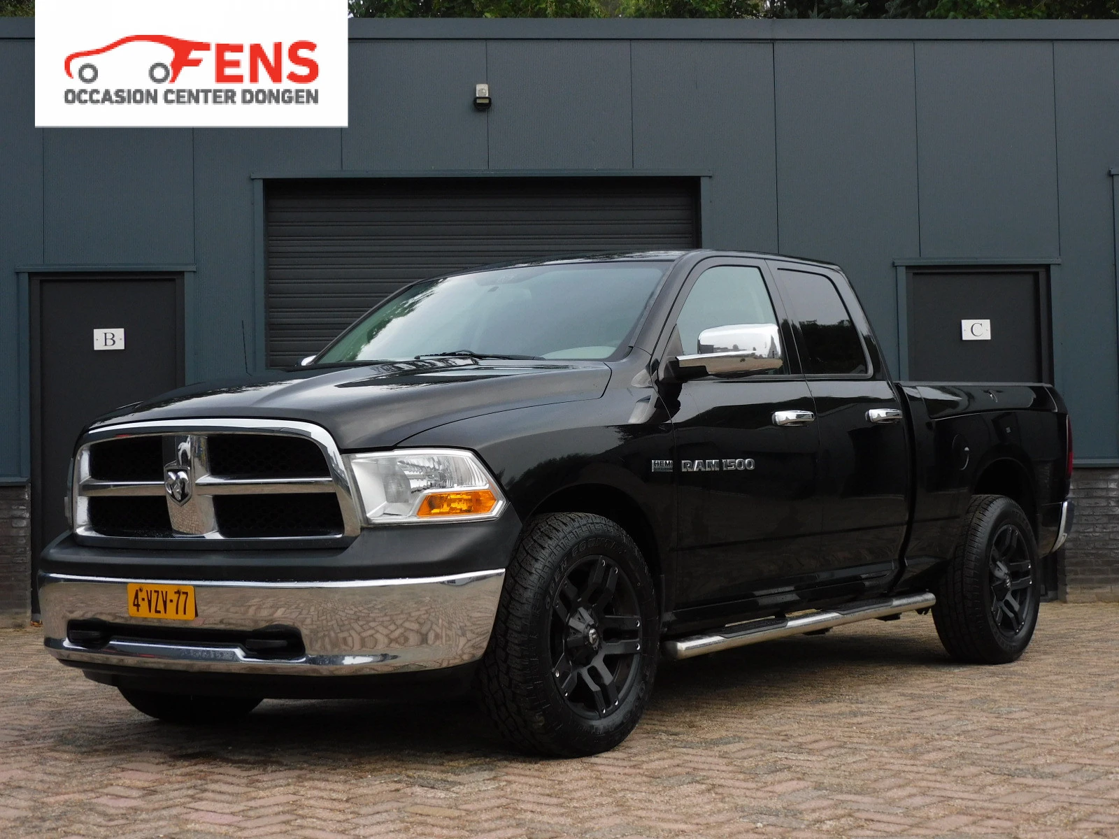 Dodge Ram 1500 2013 - 5.7 V8 4x4 Quad Cab 6'4 afbeelding 1