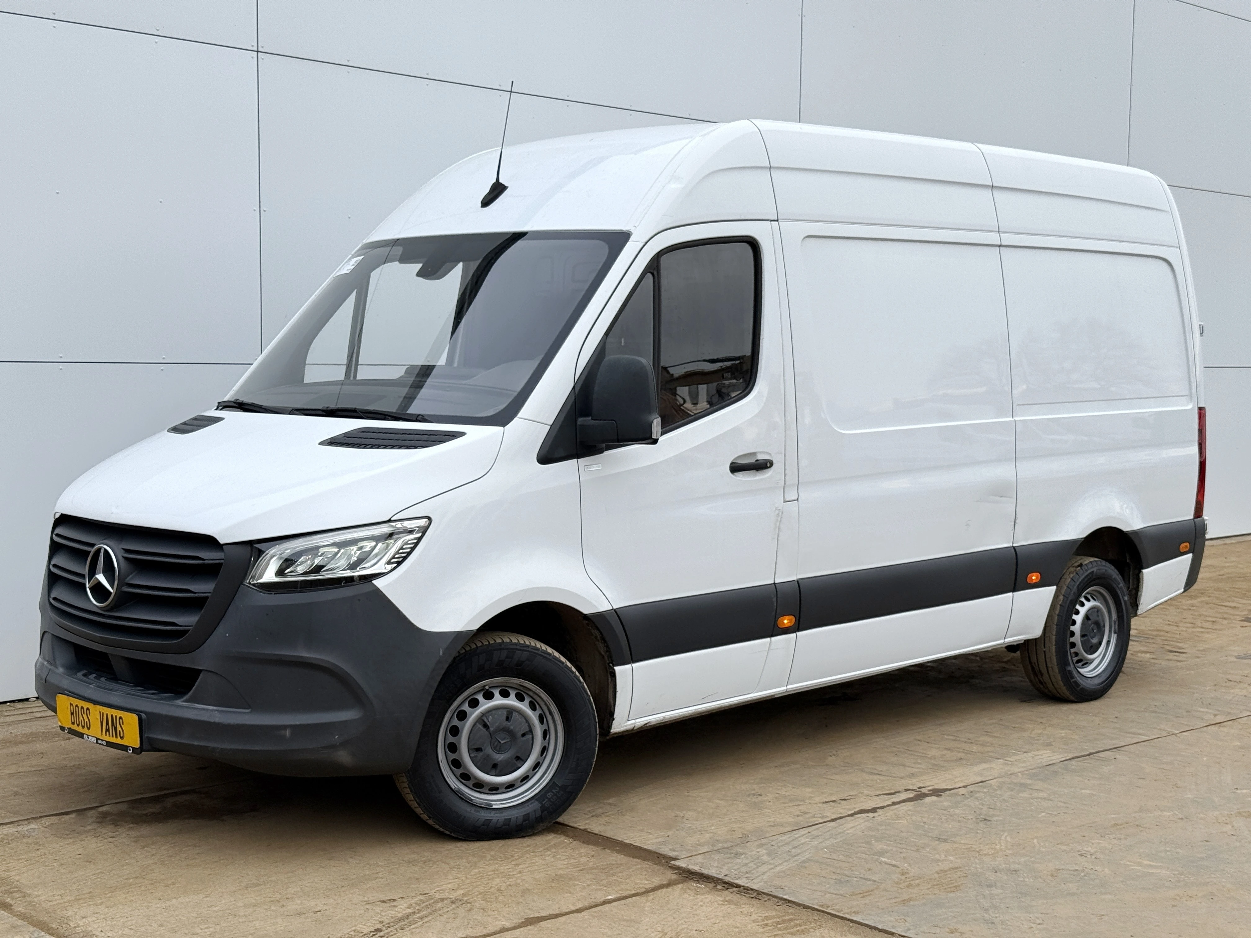 Mercedes-Benz Sprinter 2021 - 314 2.2 CDI Automaat L2H2 LED Climate Control Cruise Control Carplay Camera image 1