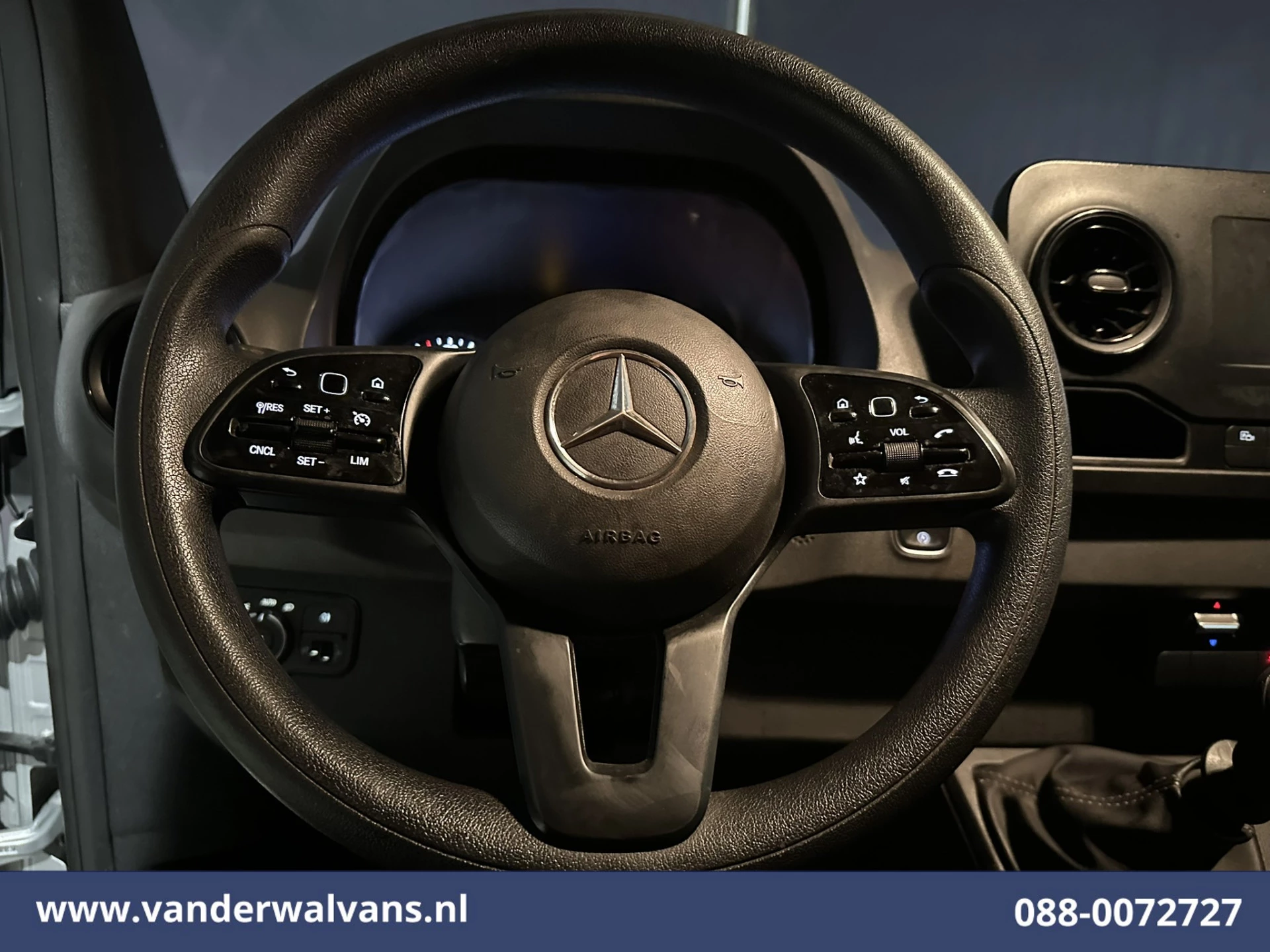Mercedes-Benz Sprinter 2021 - 315 CDI 150pk L2H1 Euro6 Airco | Camera | Apple Carplay | Trekhaak | Cruisecontrol zdjęcie 4
