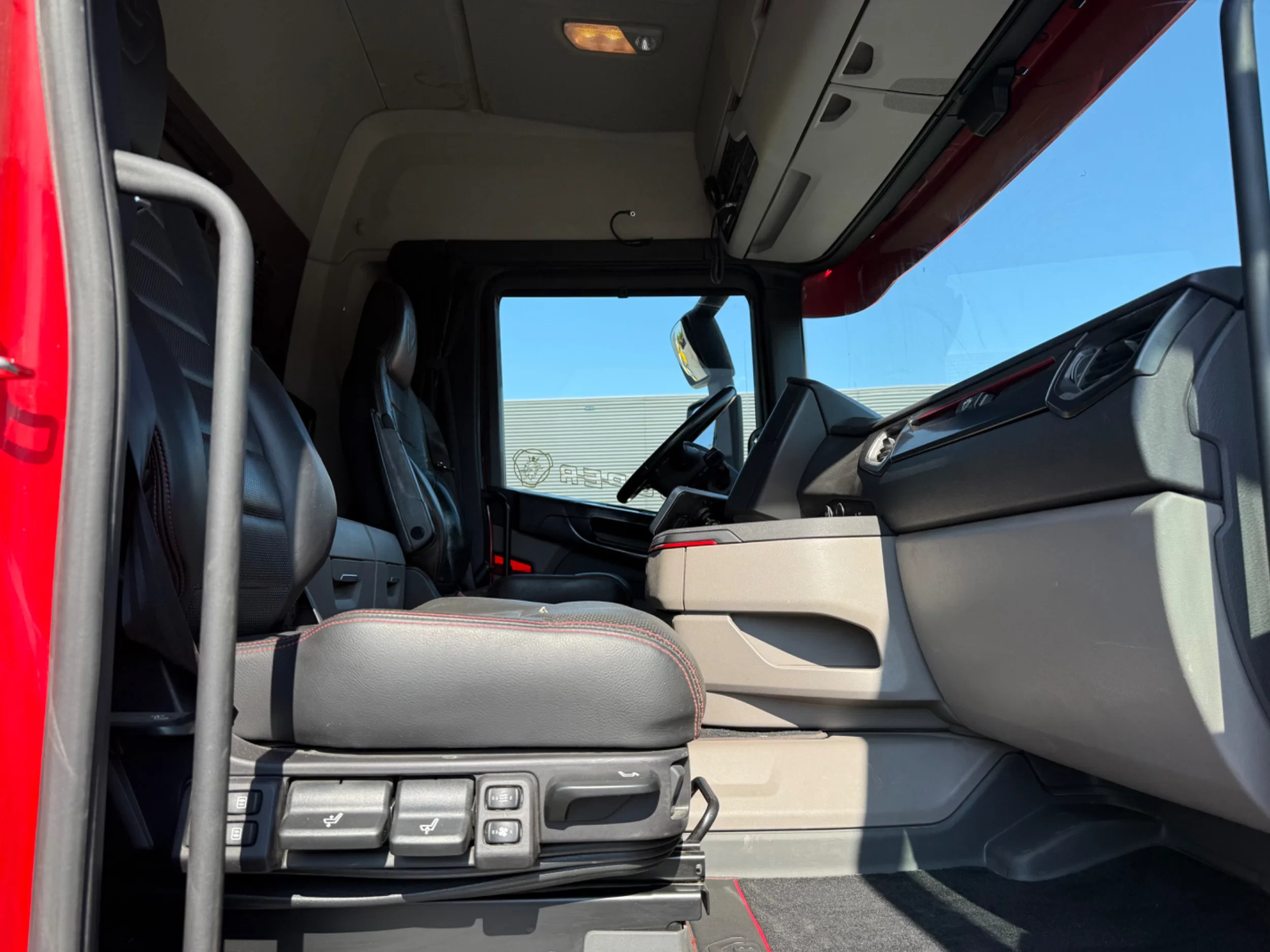 Scania R 2019 - R650 V8 B8x4NB / Euro 6 / HMF TF 324 / HMF 3220 K-RCS + Flyjib FJ600 K4 afbeelding 28