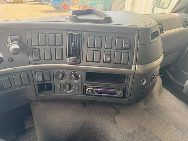 Volvo FM 2002 - 9-300 , Belgium truck, Euro 3 , Airco afbeelding 10