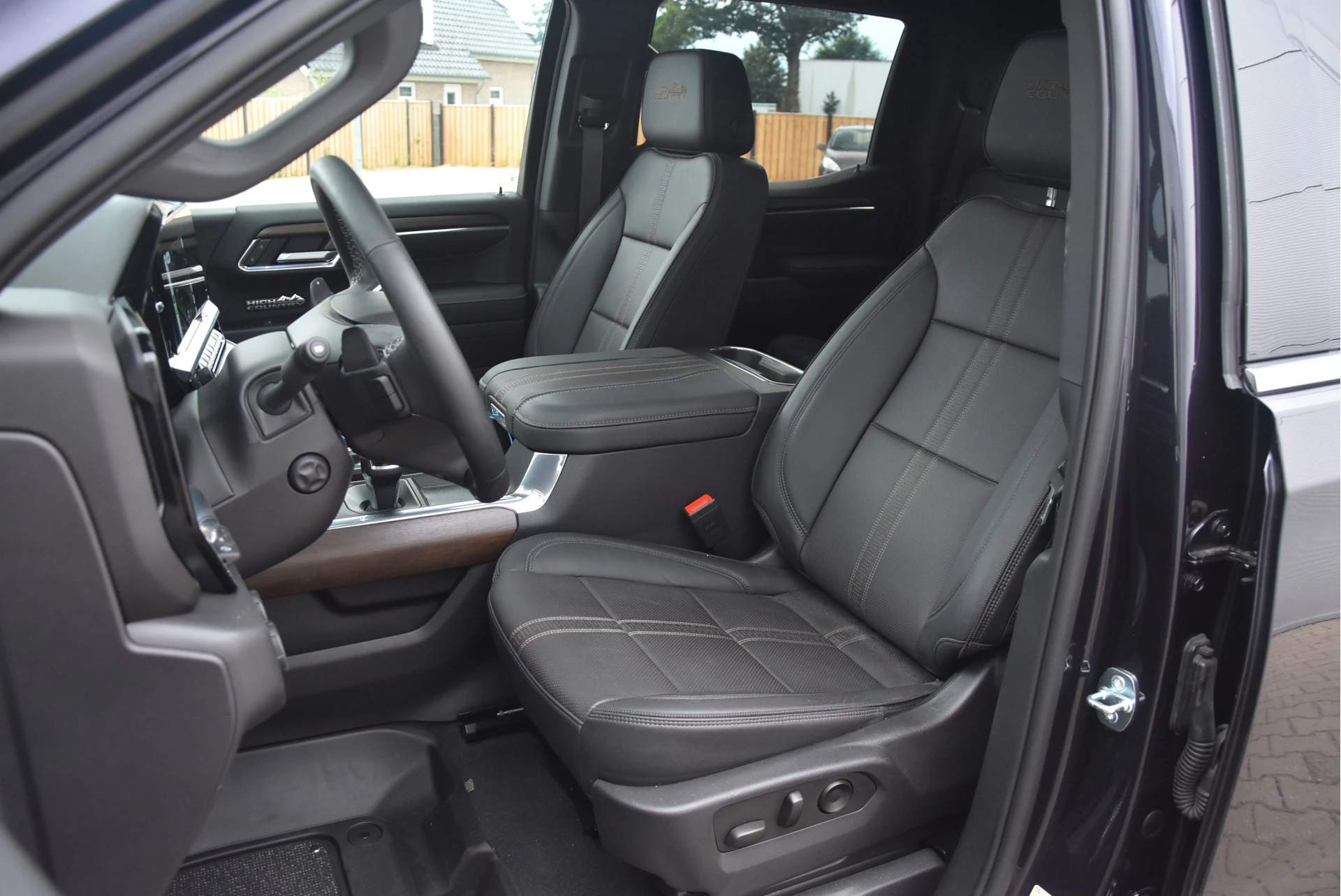 Chevrolet Silverado 2024 - 1500 6.2 High Country afbeelding 21