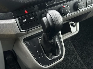 Volkswagen Crafter 2021 - 35 2.0 TDI 141 PK DSG AUTOMAAT HIGHLINE+ / LED KOPLAMPEN / L3H3 / 3.000 KG AHG / 270 A DEUREN / AIRCO / CRUISE / BLUETOOTH / 3-ZITS obrazek 17