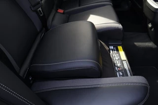 Volvo XC60 2022 - 2.0 B4 Aut. R-DESIGN / Panorama dak / Volleder immagine 16