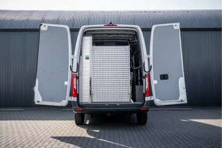Mercedes-Benz Sprinter 2020 - 311 CDI RWD L2H2 | Volledig Ingericht | Mbux | Camera | Carplay | Climatronic obrazek 9