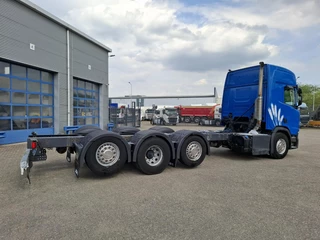 Scania R 2021 - NGS R650 V8 / 8X2 / RETARDER / TECHNICAL 80TON / 9TON FRONT AXLE / ONLY:687461 KM / LWDS / LEATHER / NAVI / FRIDGE / AUTOMATIC / EURO-6 / 2021 изображение 5