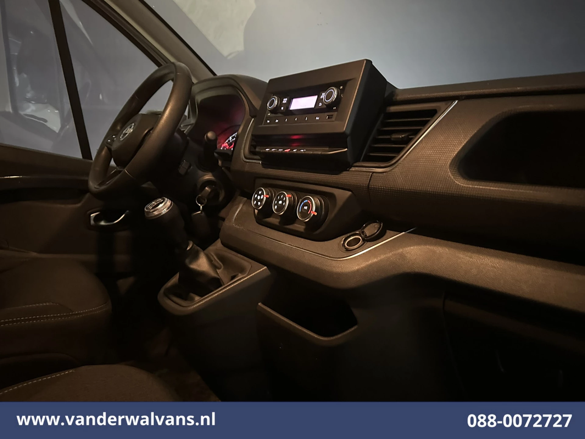 Nissan Primastar 2022 - 2.0 dCi 131pk L2H1 Euro6 Airco | LED | Cruisecontrol | 2500kg Trekhaak | Parkeersensoren image 13
