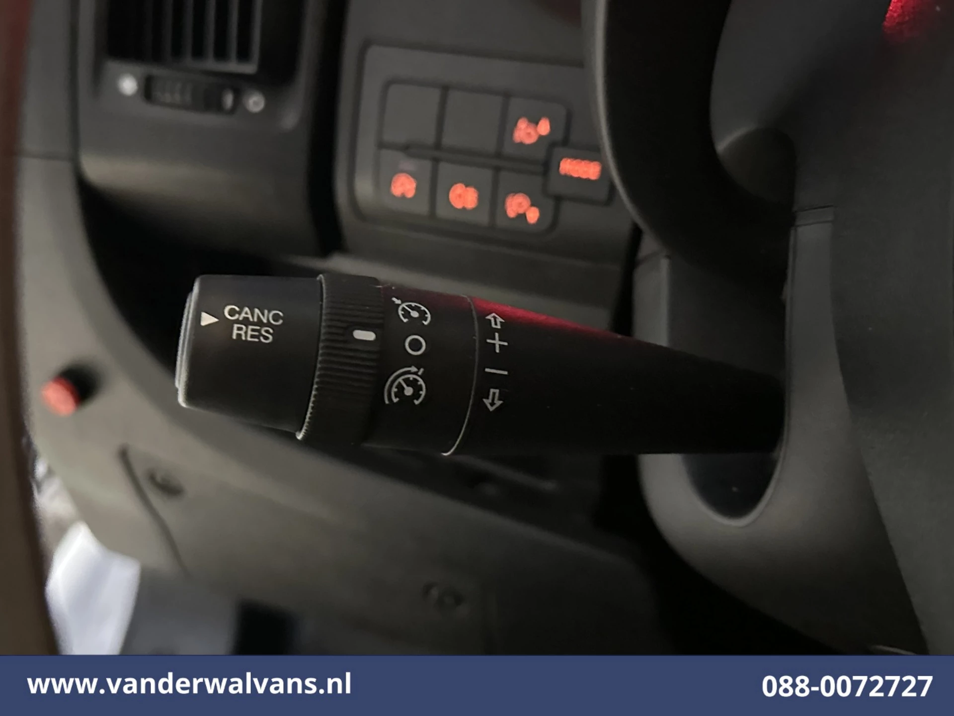 Citroën Jumper 2022 - 2.2 BlueHDi 141pk Bakwagen 436cm Lang Laadklep Euro6 Airco | 1115kg laadvermogen | Cruisecontrol Bild 4