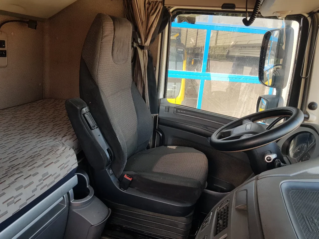 DAF XF 460 2015 - FTP 6x2 Hydraulic Night Airco Bild 11