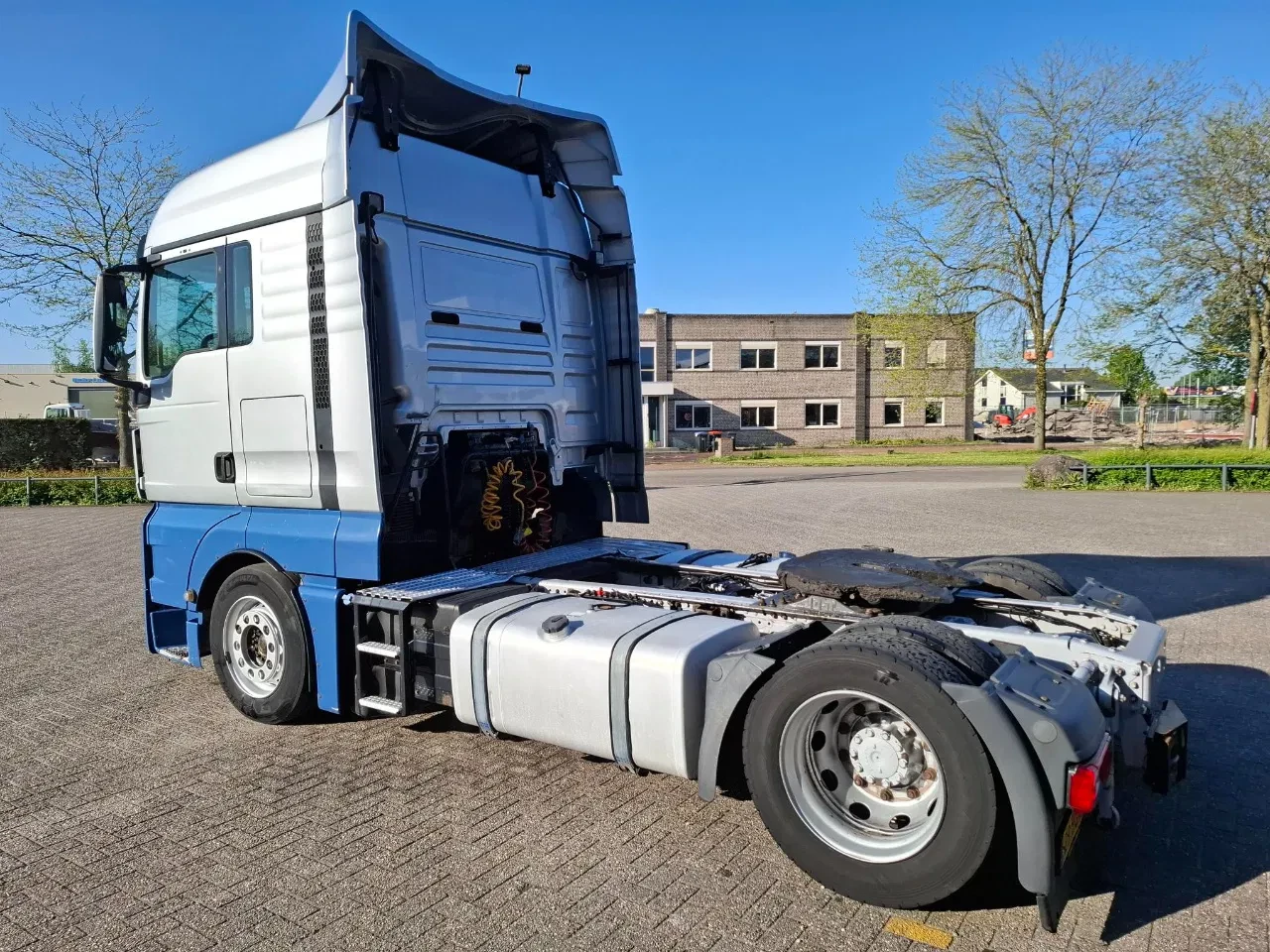 MAN TGX 2016 - TGX18.440 / MEGA / NL TRUCK / TUV:12-02-2026 / DOUBLE TANK / PARKCOOL / ACC / LWDS / FRIDGE / 2XBED / AUTOMATIC / EURO-6 / 2016 obrázek 3