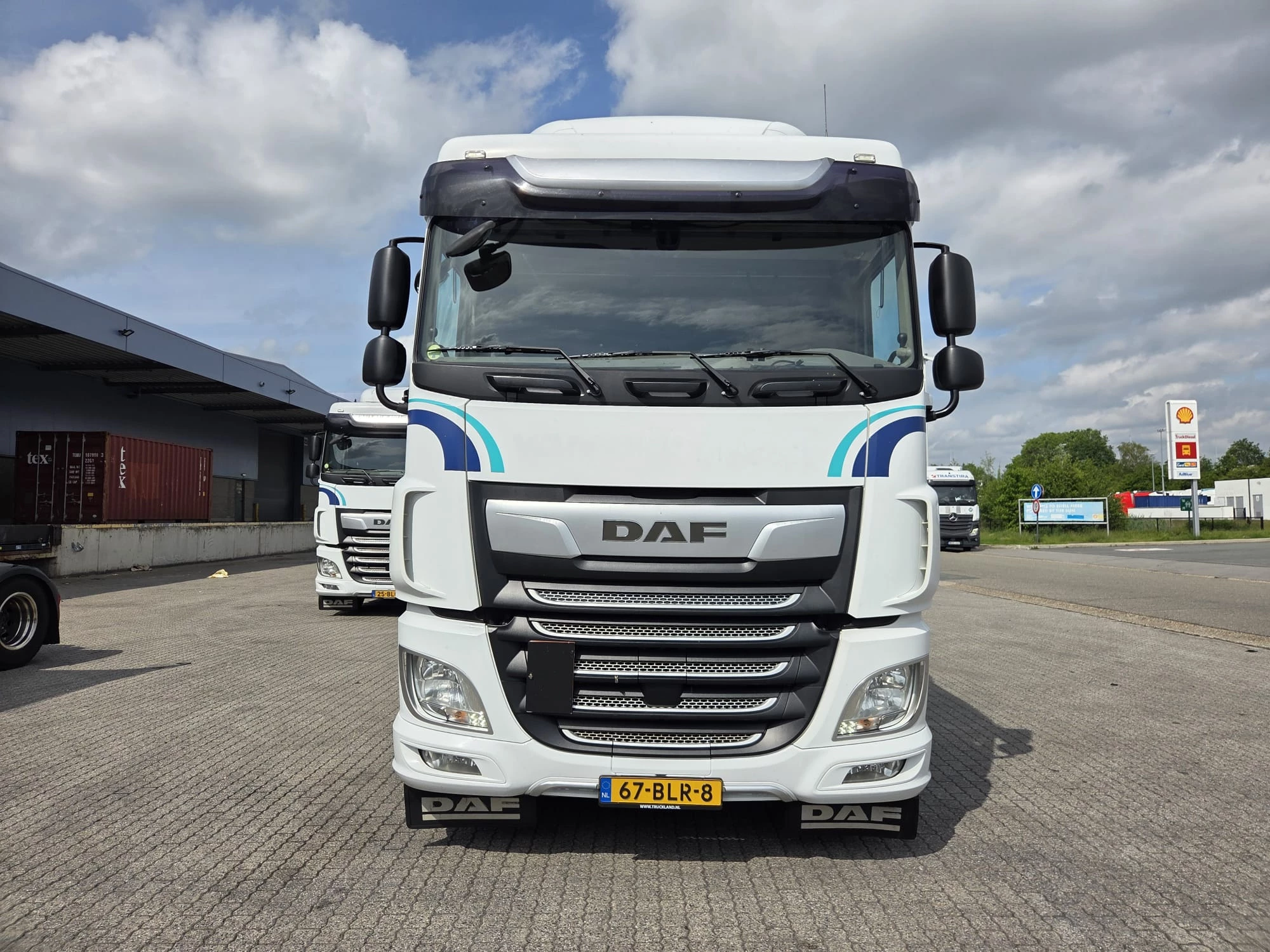 DAF XF 450 2019 - 6X2 NL TRUCK 3 STUKS image 2