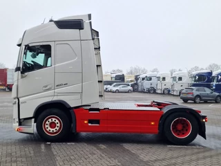 Volvo FH 2020 - 13.460 Globetrotter 4x2 - I Save - Custom interior - Sliding 5th wheel - VEB+ bild 4