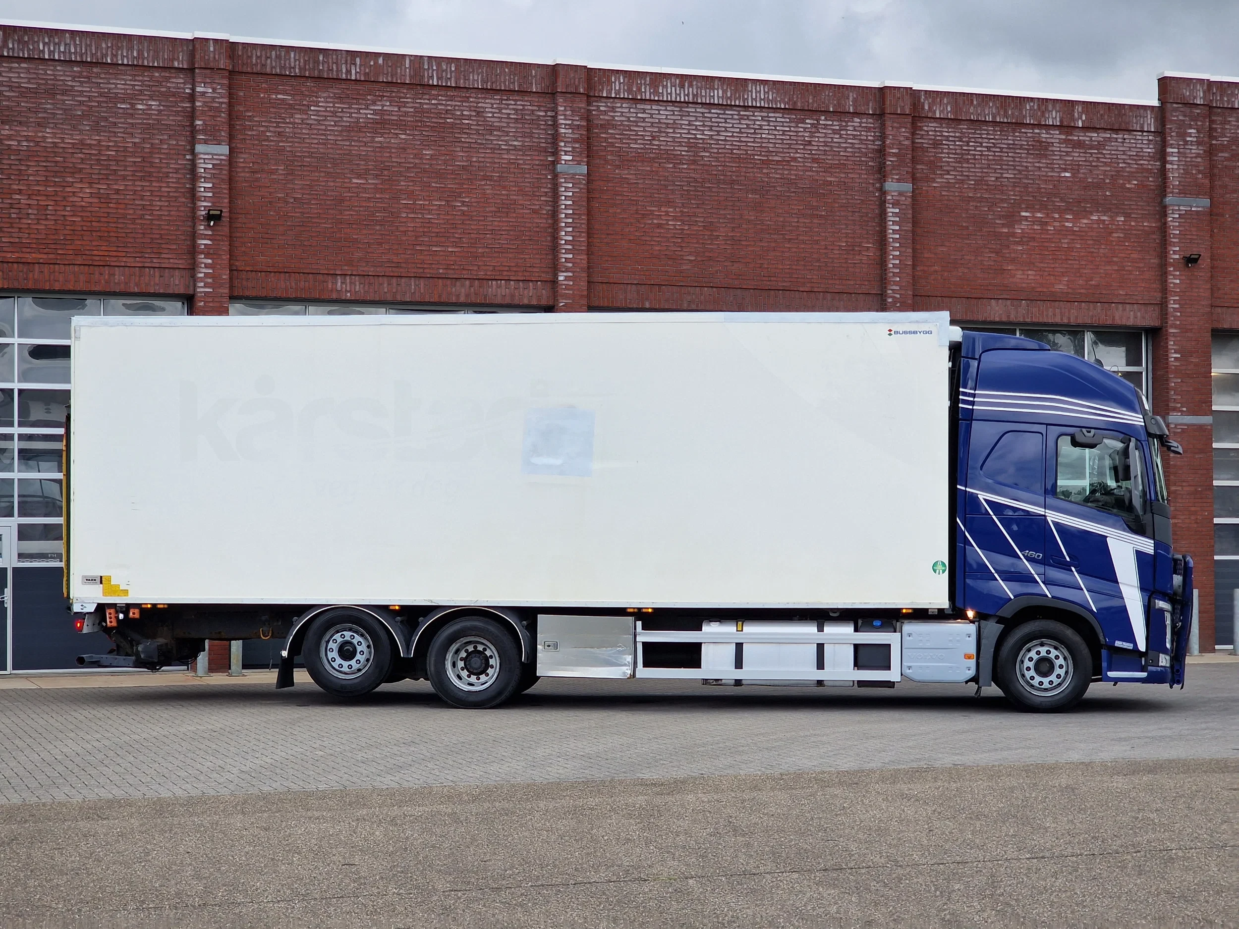 Volvo FH 2019 - 13.460 6X2 - full air - WB600 - Leather seats - side opening изображение 8