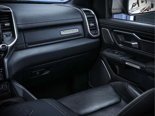Dodge Ram 1500 2022 - Laramie Night Rambox + MWK | 5.7L HEMI V8 400PK obrazek 14