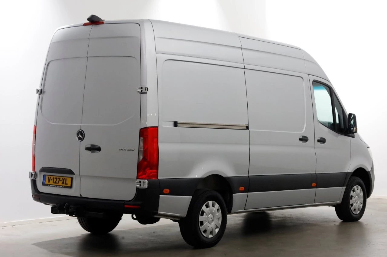 Mercedes-Benz Sprinter 2019 - 314 CDI 143pk E6 RWD 7G Automaat L2H2 Airco/Camera Trekhaak 3500kg 06-2019 Bild 2