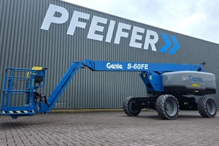 Genie 2022 - S60FE Hybrid, 4x4 Drive, 20.6m Working Height, 12. à vendre