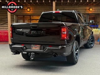 Dodge Ram 1500 2024 - Big Horn immagine 8