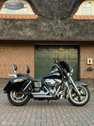 Harley-Davidson N/A 2011 - 103 FLD Switchback zdjecie 1