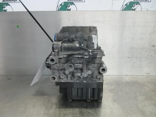 Mercedes-Benz - A 001 327 12 25 MAGNEET VENTIEL MERCEDES BENZ 2542 EURO 6 image 2 thumbnail