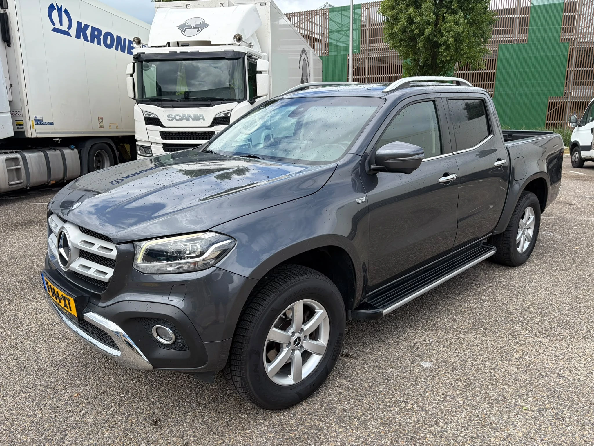 Mercedes-Benz X-Class 2018 - 250D 4 Matic Automaat Airco Navi Cruisecontrol Trekhaak 3500KG GRIJS KENTEKEN Euro 6 Bild 1