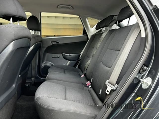 Hyundai i30 2010 - 1.4i Active Cool / apk 3-2027 imagem 13