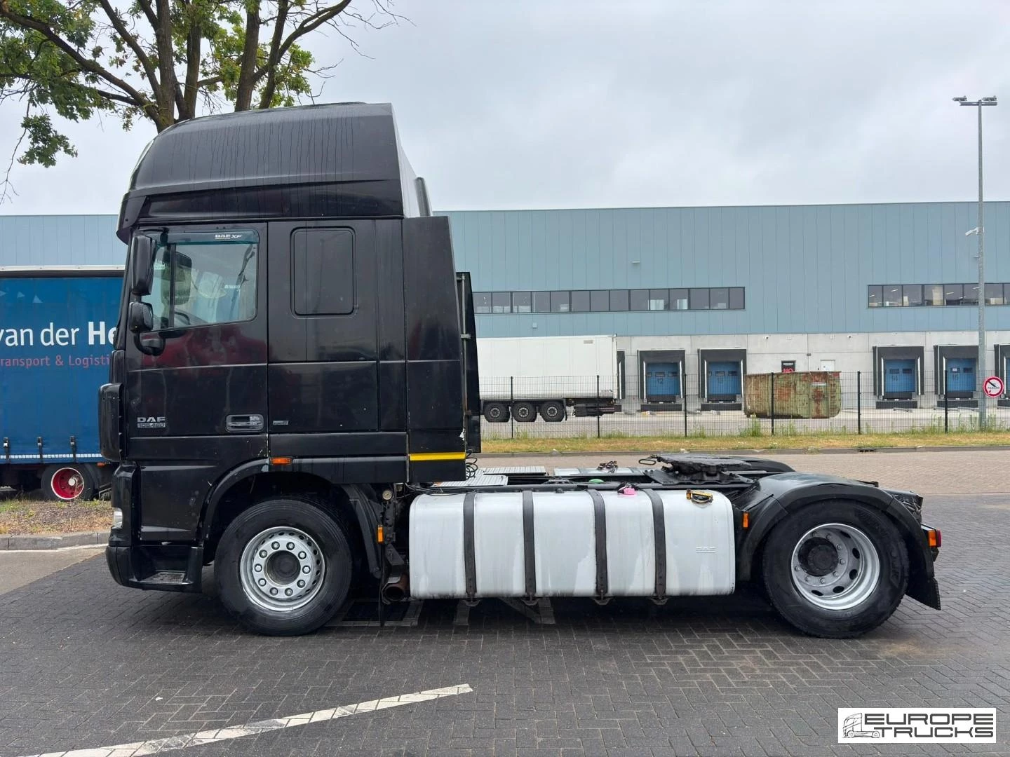 DAF XF105.460 2008 image 2