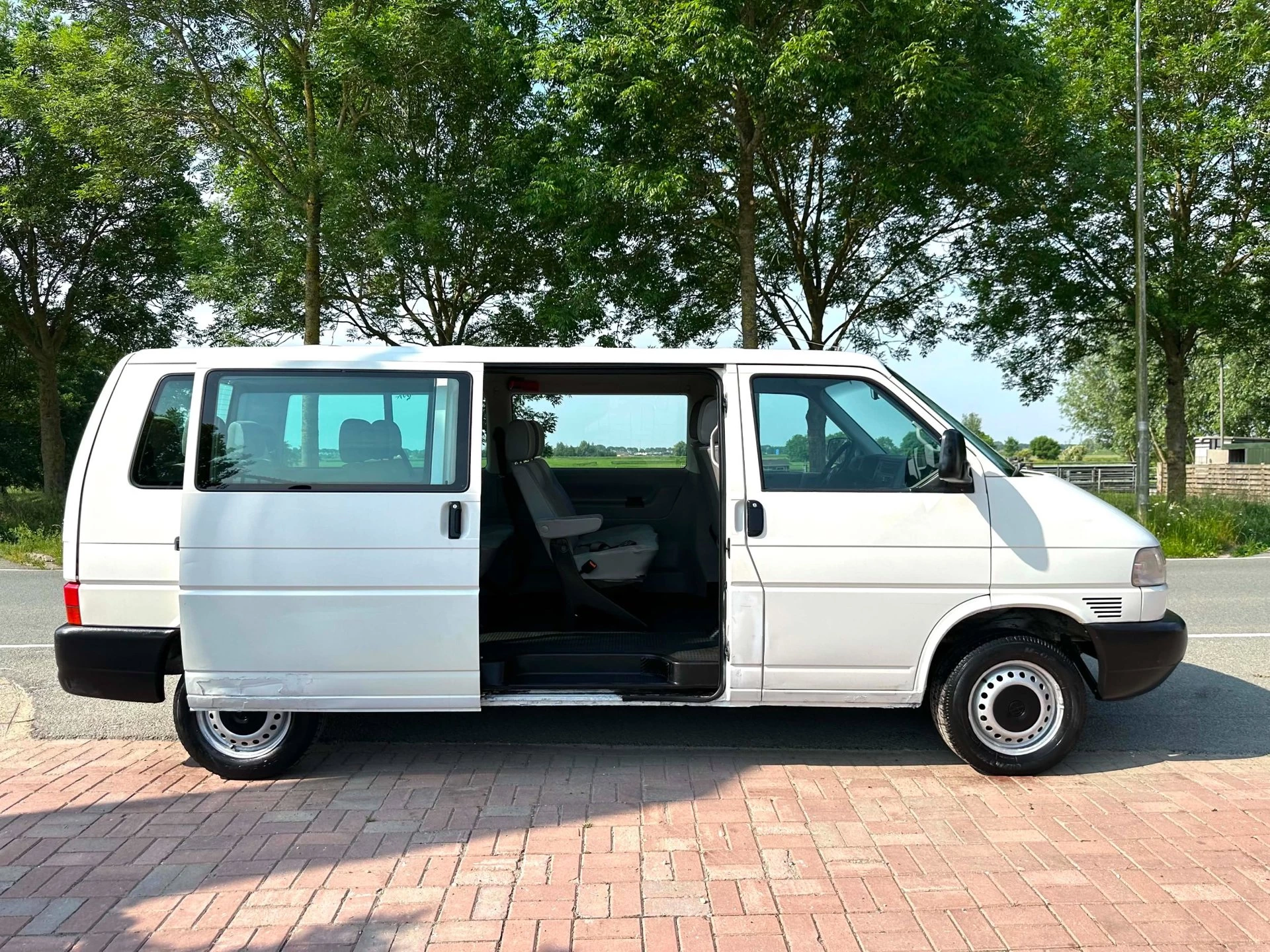 Volkswagen Transporter 2001 - Kombi 1.9 TD 332 Youngtimer 2+2+2+3 Marge afbeelding 2