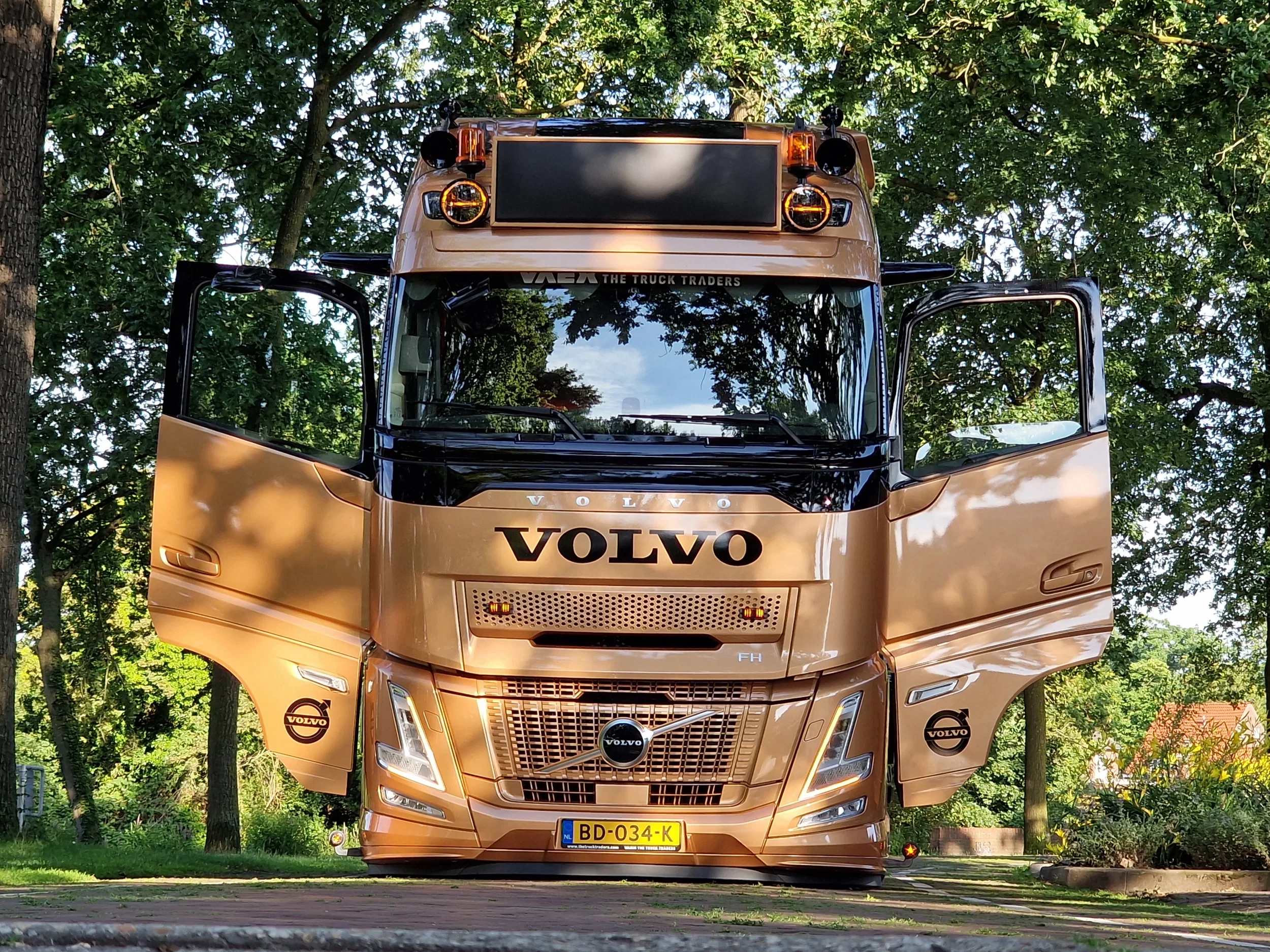 Volvo FH 2026 - 13.500 Aero Globetrotter XL 4x2 - New - Full spec - BUFFL interior - Retarder image 63