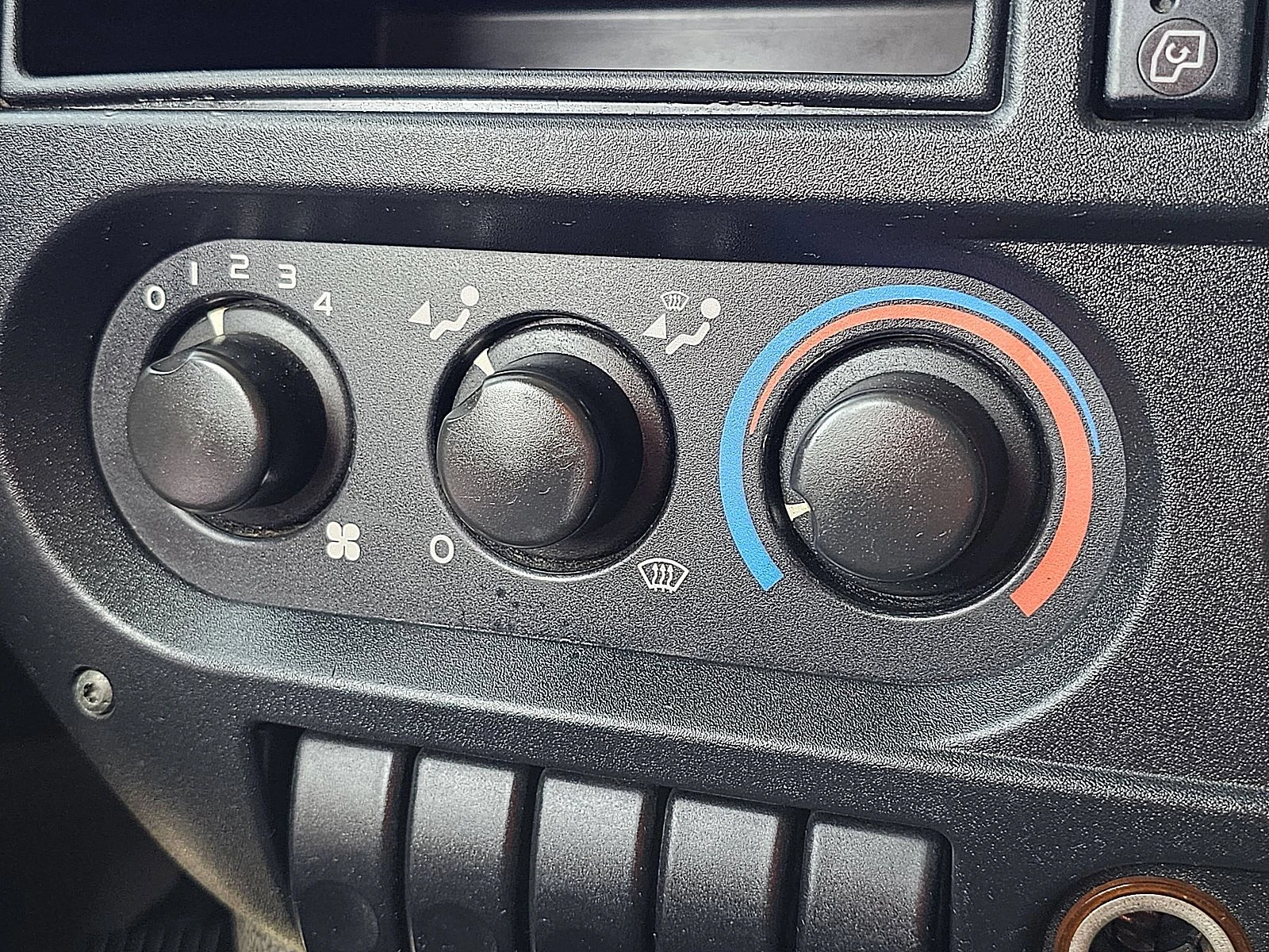 DAF 2008 - CF 75.310 image 13