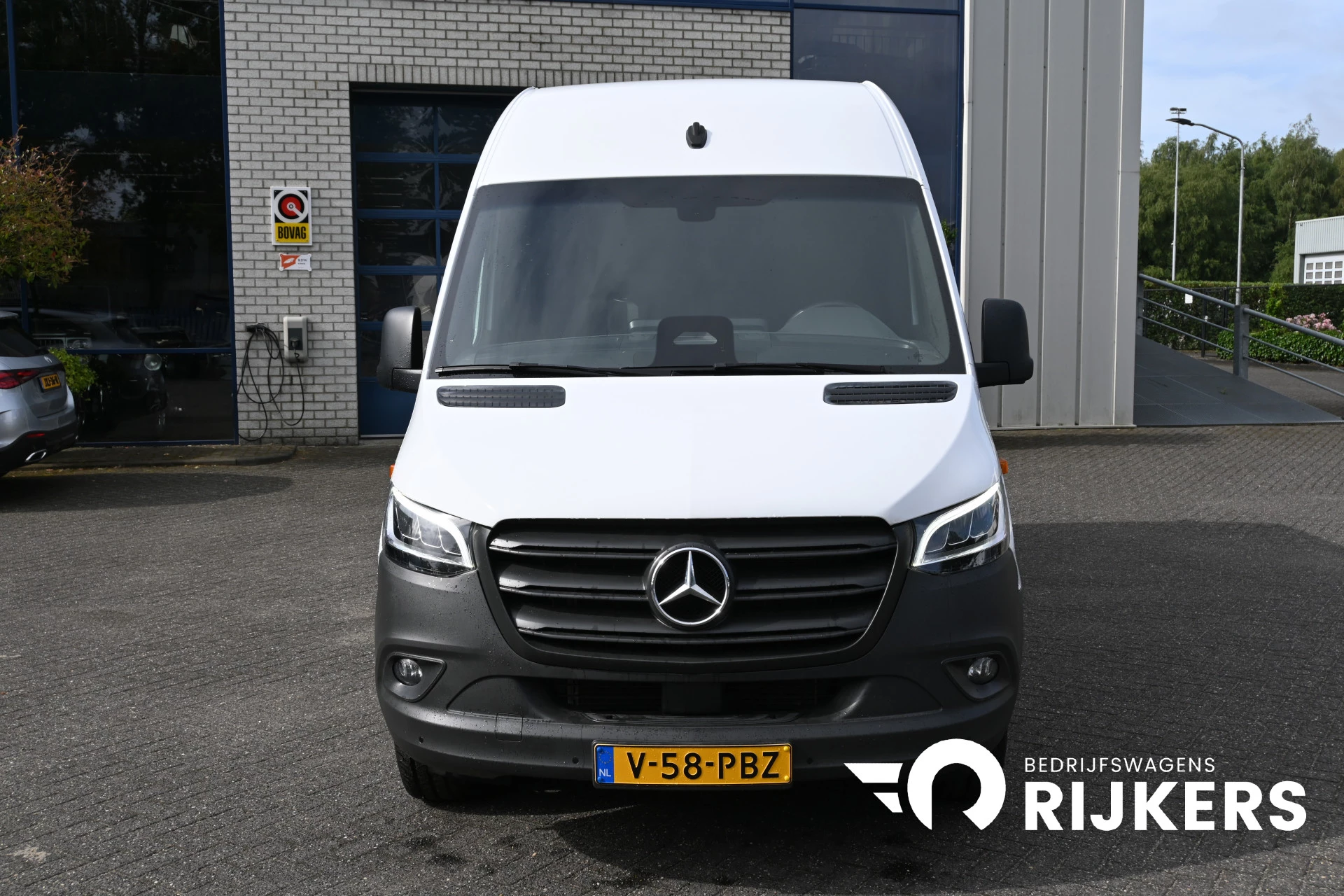Mercedes-Benz Sprinter 2024 - 317 CDI L2H2 Pro изображение 1