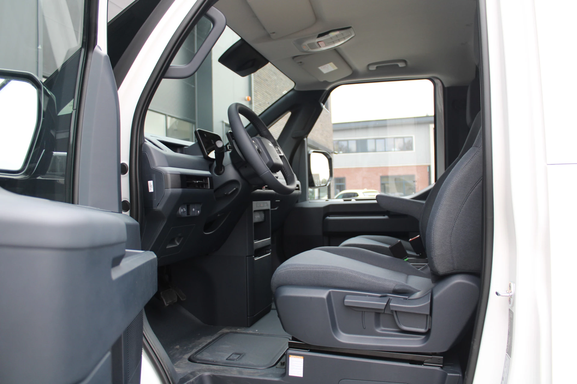 Kia PV5 2026 - L2H1 Plus 71.2 kWh 164pk - 416km WLTP - Stoel/Stuurverwarming - Keyless - V2L - Camera - ACC met stuurhulp - Rijklaar afbeelding 16