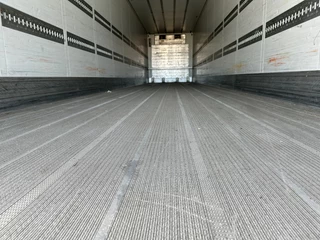 Schmitz Cargobull N/A 2016 - CARRIER VECTOR 1550 D/E / 2x LIFTAXLE / SAF + DISCBRAKES / PALLETBOX / 275cm INSIDE HEIGHT / NL-TRAILER / APK: 06-2026 zdjecie 9