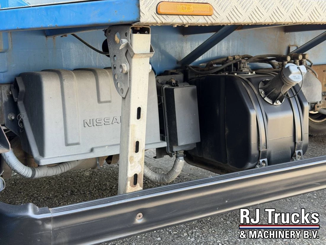 Nissan Cabstar 2017 - NT400 35.13 - Socage T318 | 18M | 10M Outreach | Euro 6 afbeelding 30