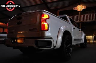 Chevrolet Silverado 2024 - High Country Black Edition, image 21