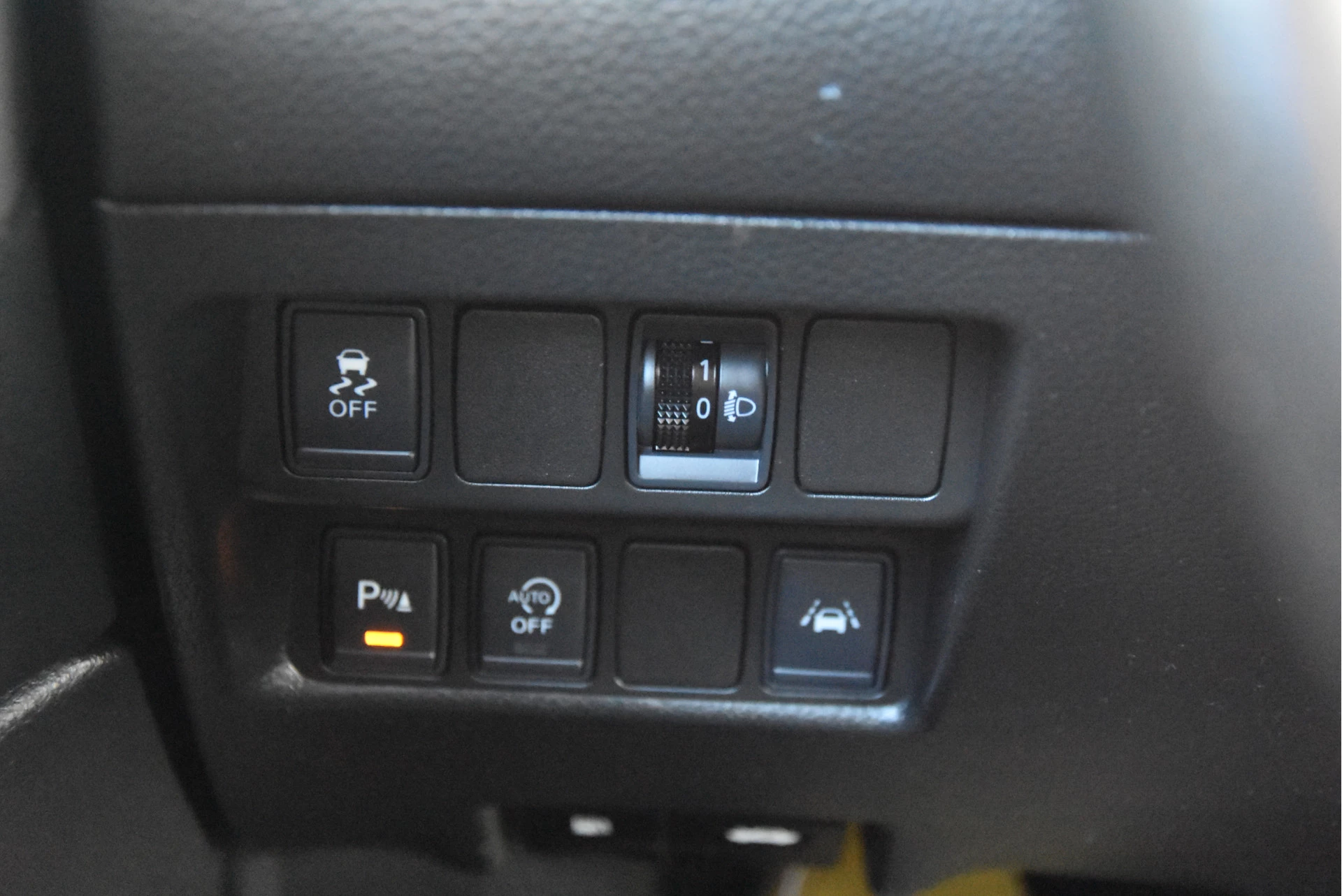 Nissan QASHQAI 2015 - 1.2 Connect Edition immagine 8