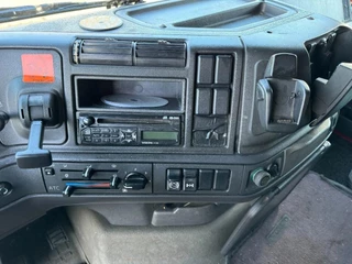 Volvo FH 2002 - 12.460 image 12